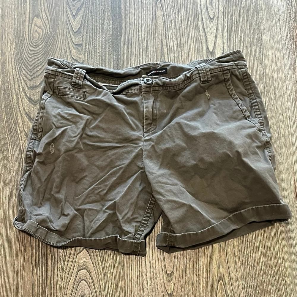 New York & Company Chino Shorts Mid Rise Cotton Blend Stretch Army Green Size 12